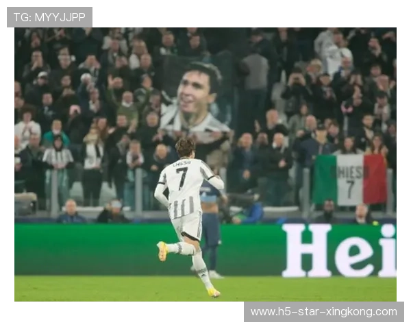 尤文基耶萨边路切入横传前锋一脚破门：从边线到中路的进攻艺术