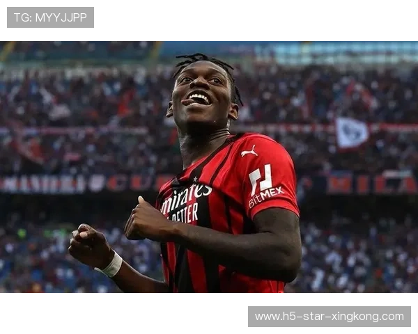 莱奥半场奔袭破门,米兰再度取胜 莱奥半场奔袭破门,米兰再度取胜